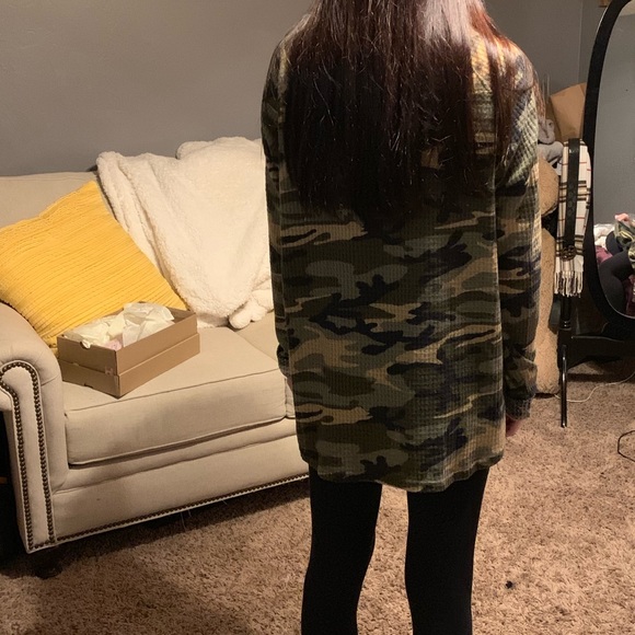 NWT - Cherish Camo Waffle Knit Top - Picture 8 of 8